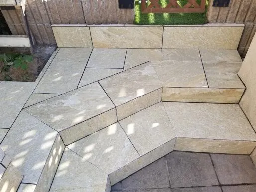 箕面市でのリフォームは関西ホームズ株式会社にお任せください。安くて高品質、確実なリフォーム