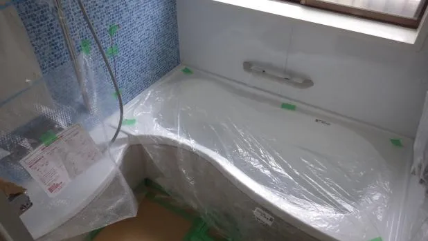 寝屋川市で水廻りリフォーム,システムバス激安浴室リフォームの専門店の関西ホームズ㈱ 写真1