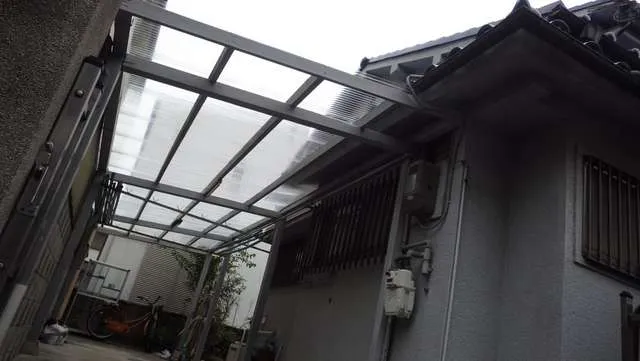 大阪で波板張替え,ポリカーボネート,大阪最安値を目指す関西ホームズにお任せください! 写真9