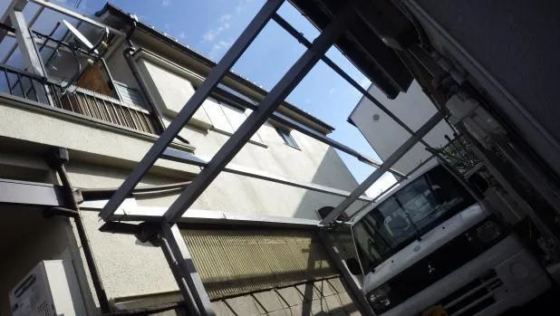 大阪で波板張替え,ポリカーボネート,大阪最安値を目指す関西ホームズにお任せください! 写真10