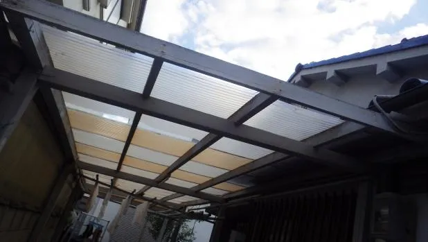 大阪で波板張替え,ポリカーボネート,大阪最安値を目指す関西ホームズにお任せください! 写真14